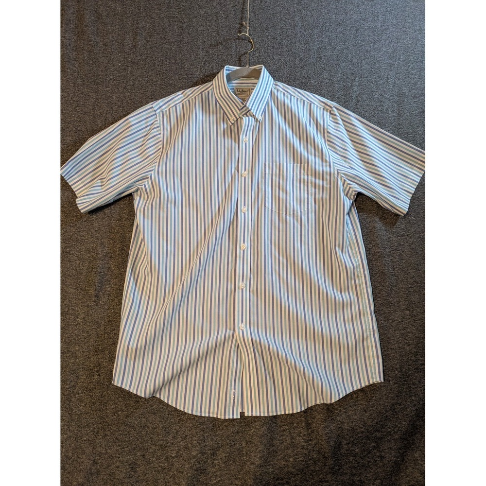 L.L. BEAN Shirt Men's Blue & White Striped Button Down SIZE M Wrinkle Resistant